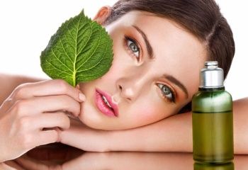 Нужно ли использовать масла для тела летом?